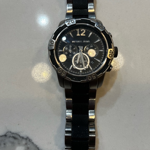 Men’s Michael Kors Watch - Picture 3 of 3